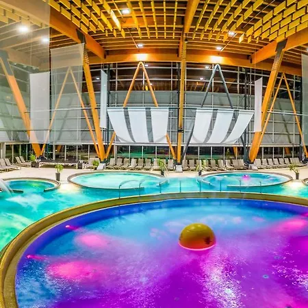 Aquacity Mountain View Hotel 4*