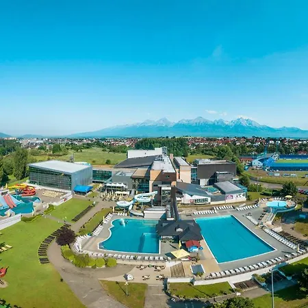 Aquacity Mountain View Hotel
