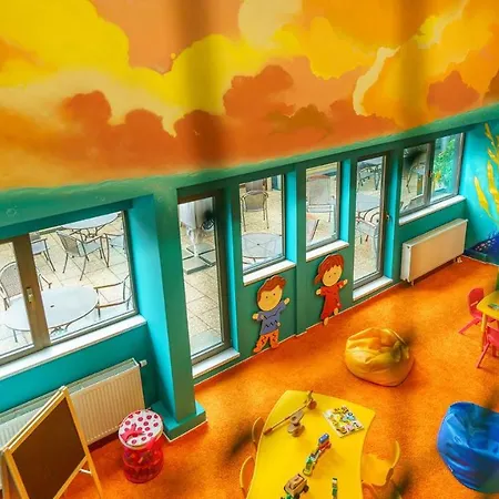 Aquacity Mountain View Hotel