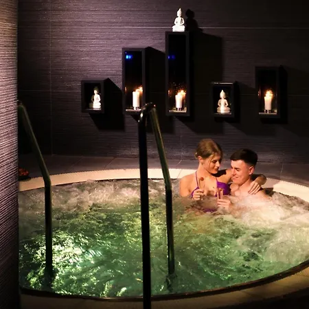 Aquacity Mountain View Готель Попрад
