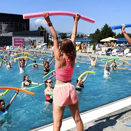 Aquacity Mountain View ホテル 4*