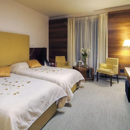 Aquacity Mountain View 4*