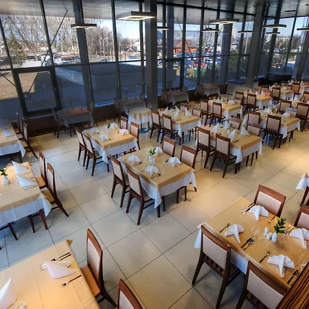 Aquacity Mountain View Hotel 4*