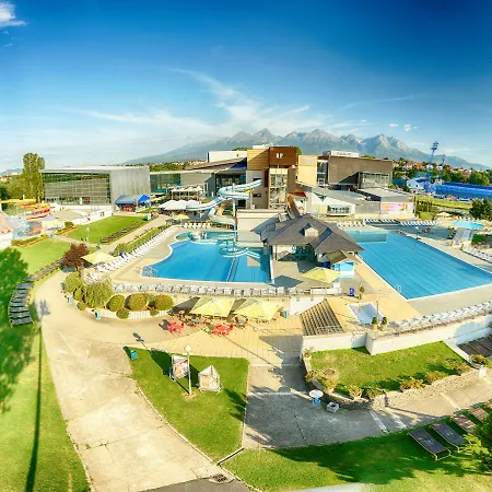Aquacity Mountain View 4*