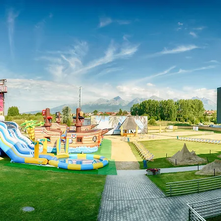 Aquacity Mountain View 4*