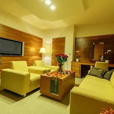 Hotel Aquacity Mountain View Poprad