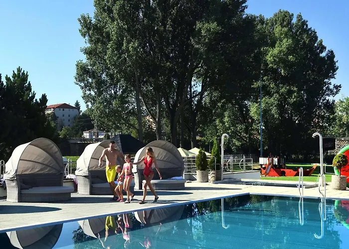 Aquacity Mountain View Hotel 4*