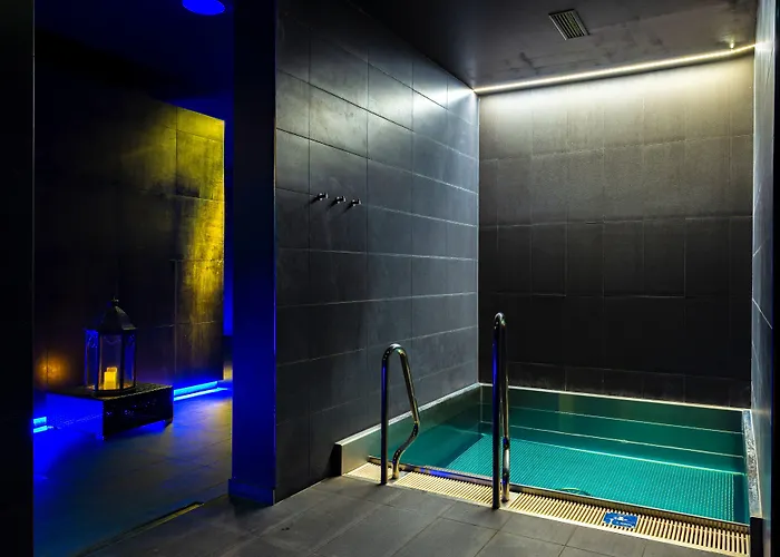 Aquacity Mountain View Hotel