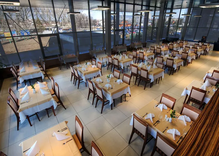 Aquacity Mountain View Hotel 4*