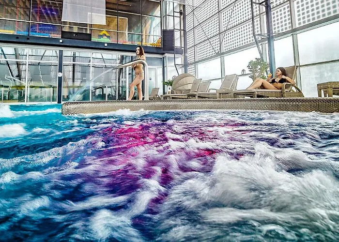 Aquacity Mountain View 4*